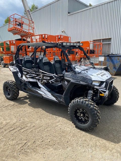 Photo of a 2018 Polaris RZR 900 EPS Titanium Metallic