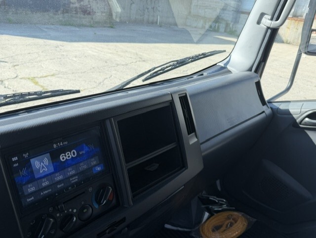 2025 Isuzu NRR