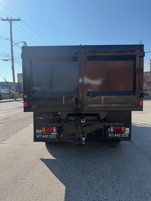 2026 Isuzu NPR HD