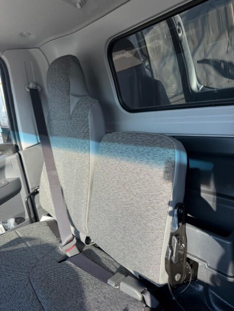 2026 Isuzu NPR HD