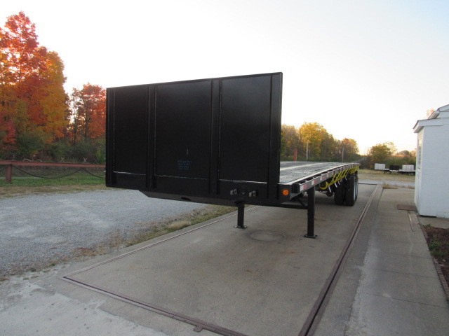 Used, 2013, Great Dane Trailers, 36' 6"X 102" Flatbed Moffett Trailer, Flatbed Trailers