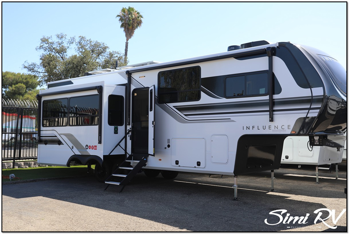 2027 Grand Design Influence 2903RL for Sale in Simi Valley, CA