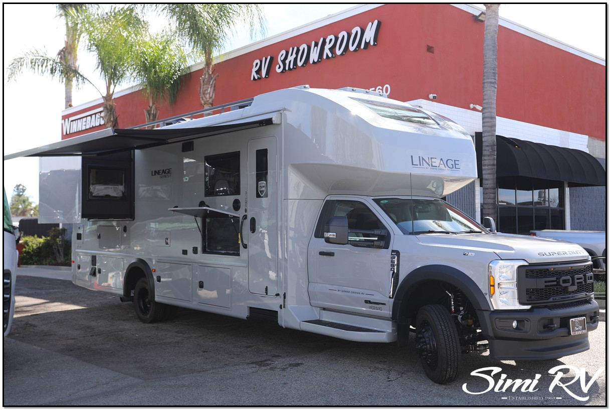 2026 Grand Design Lineage Series F 31ZW for Sale in Simi Valley, CA