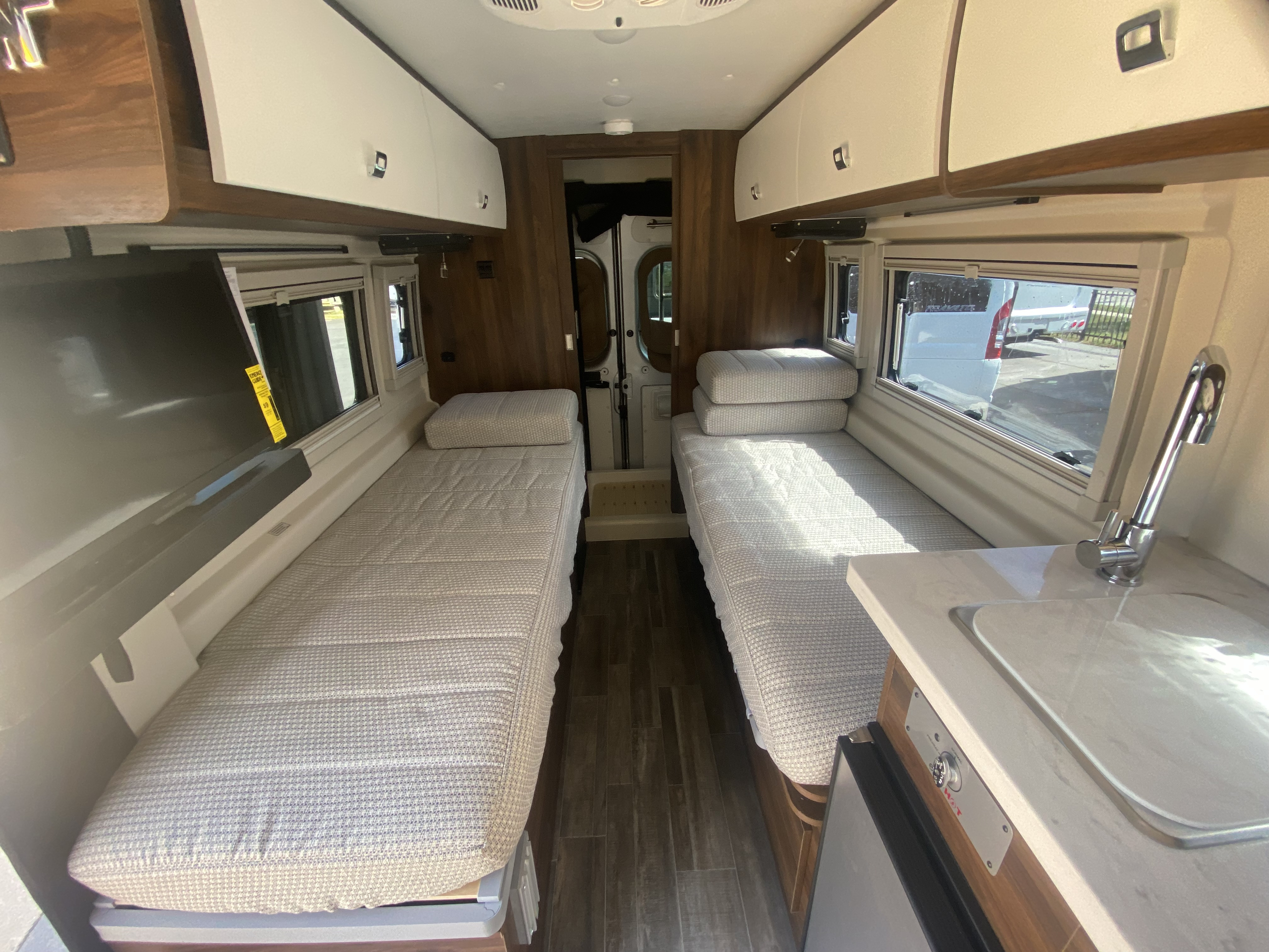 2025 Travato/59K/2025 image-5