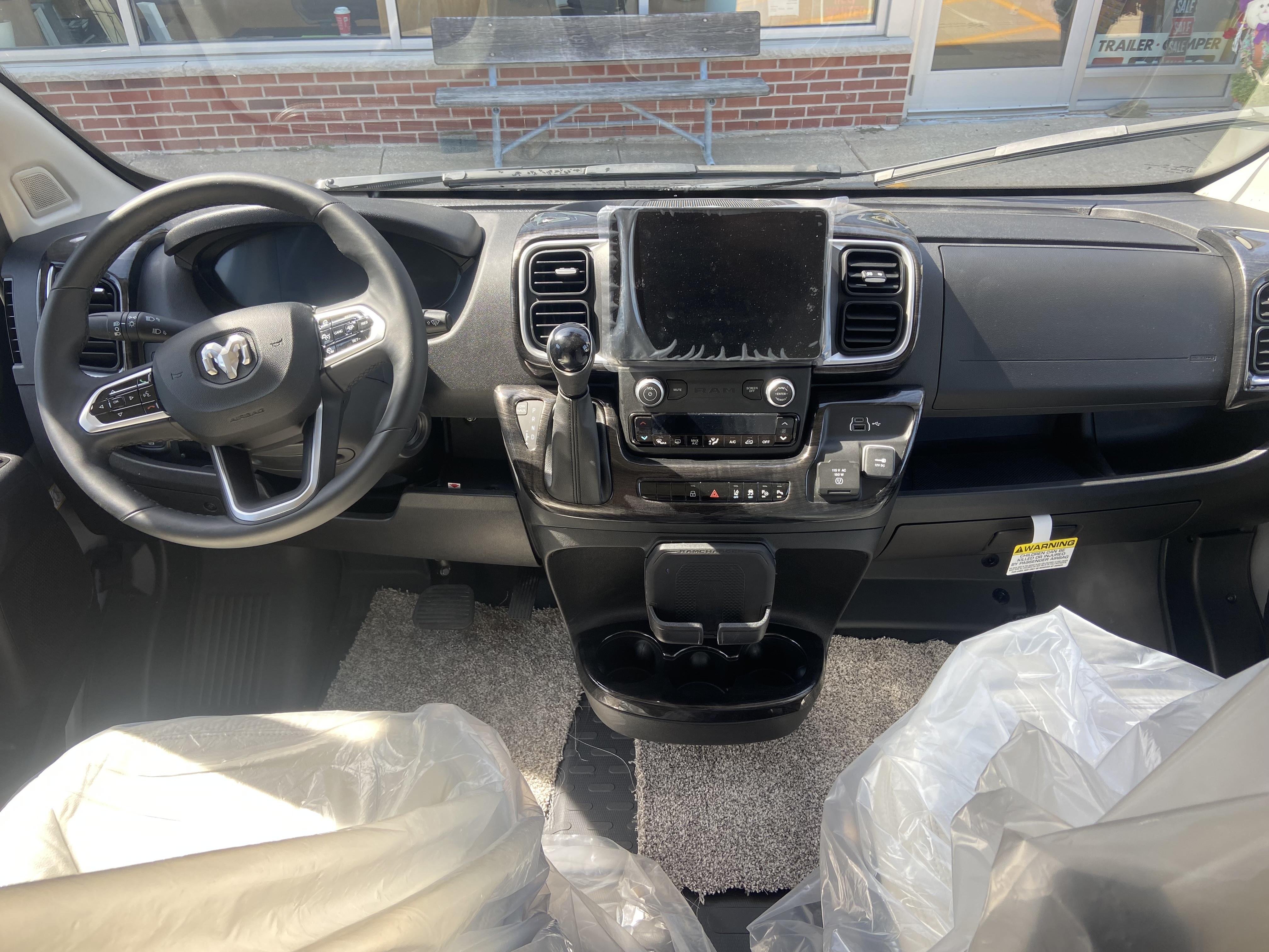 2025 Travato/59K/2025 image-9