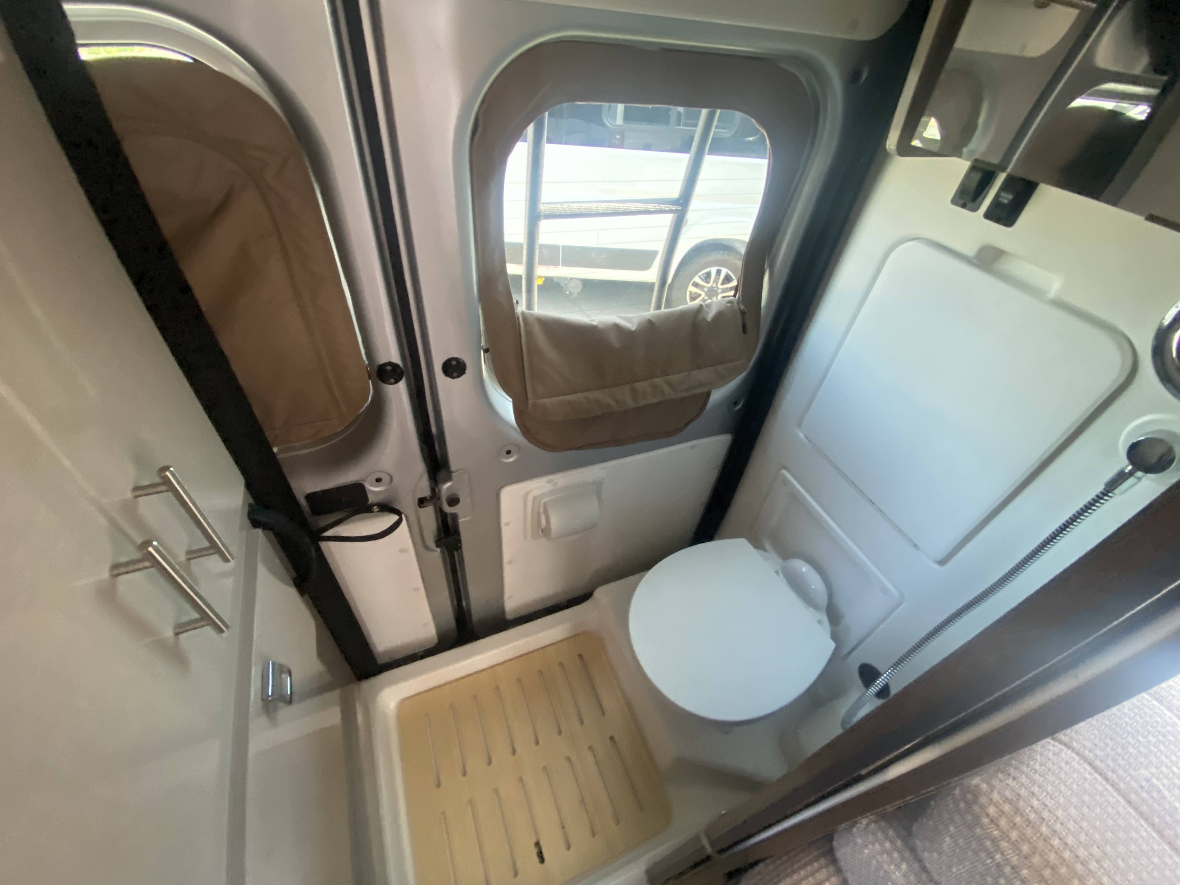 2025 Travato/59K/2025 image-7