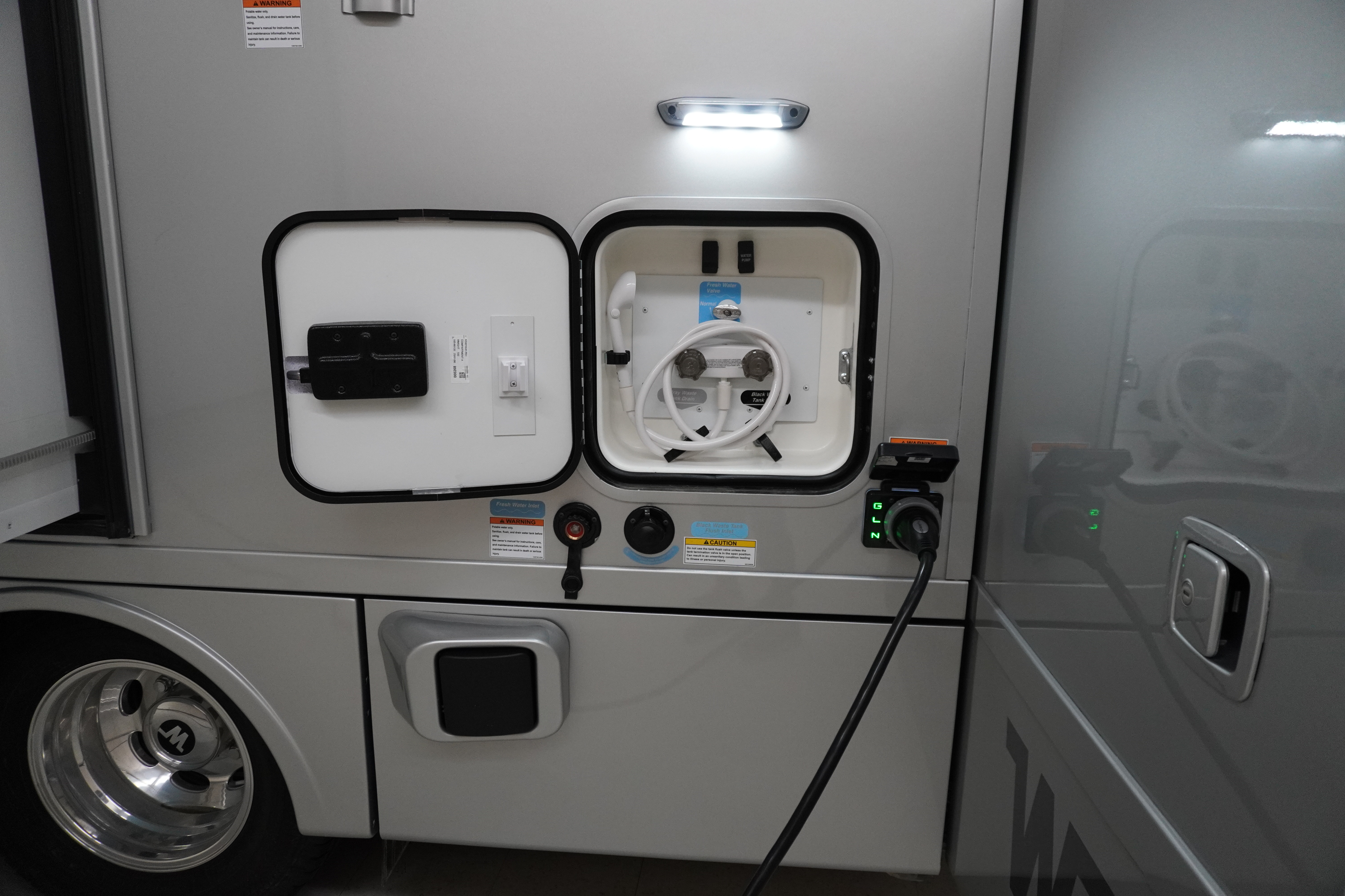 2025 View 24T/24T/2025 image-6