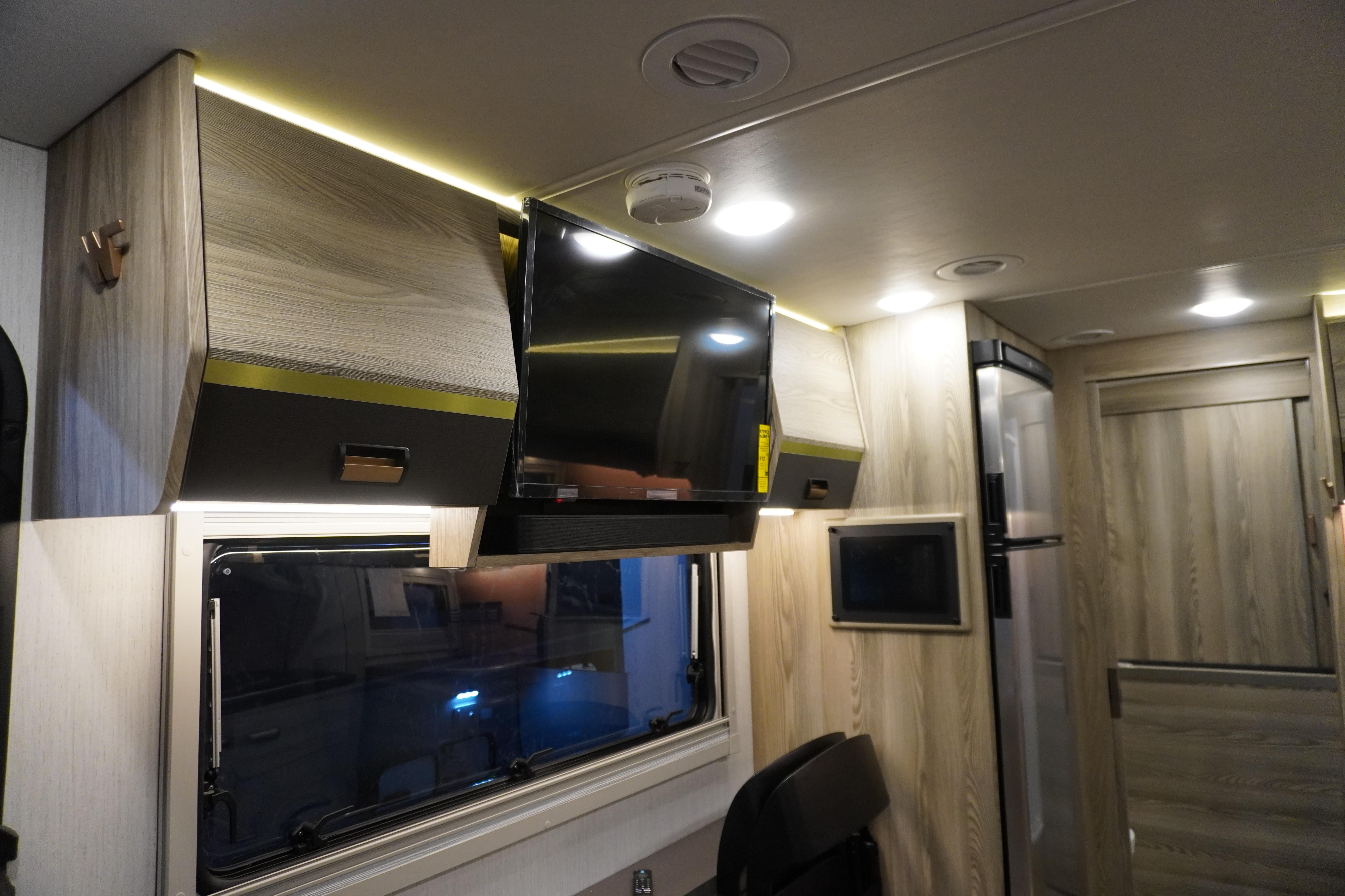 2025 View 24T/24T/2025 image-15