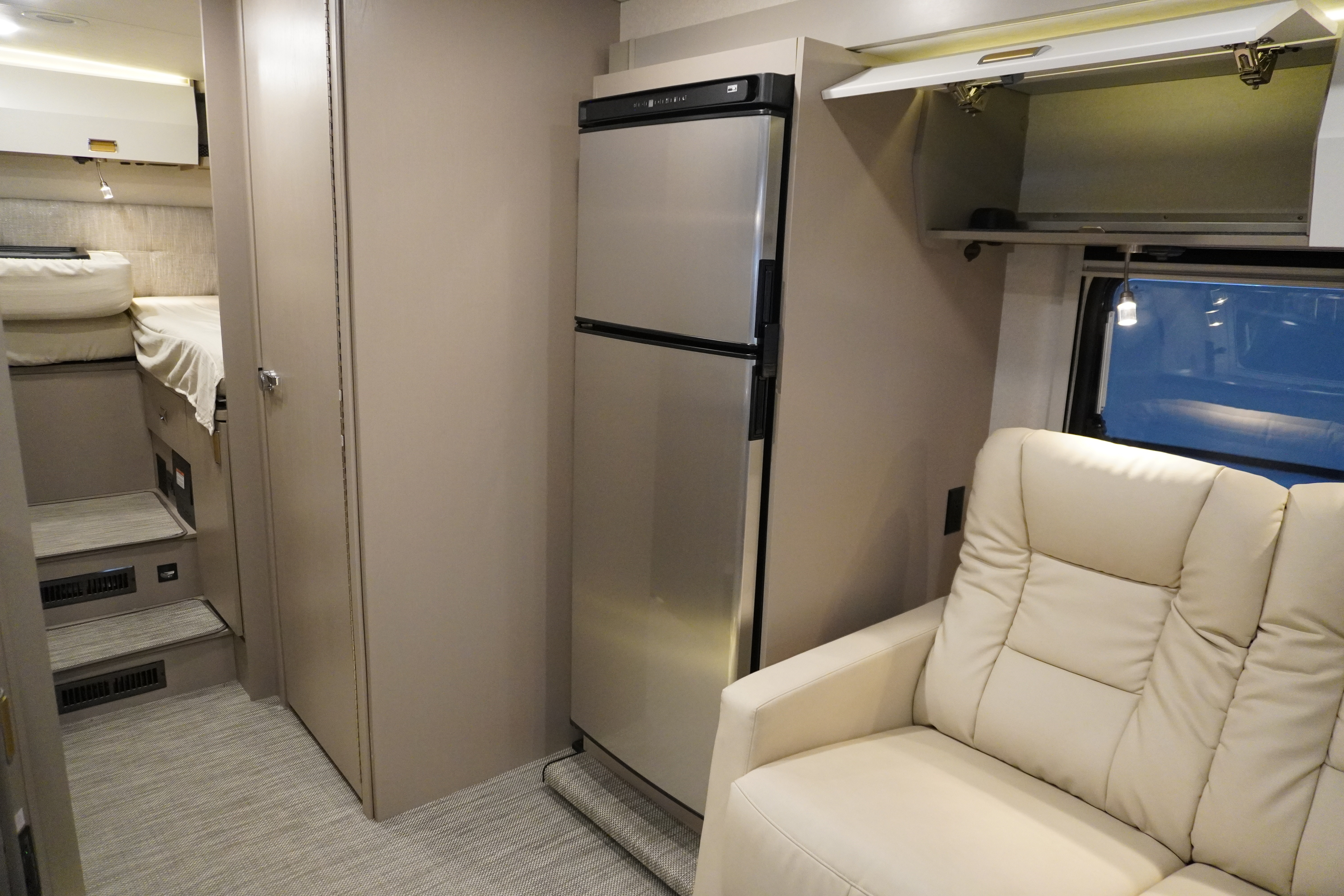 View 24R/24R/2026 image-12