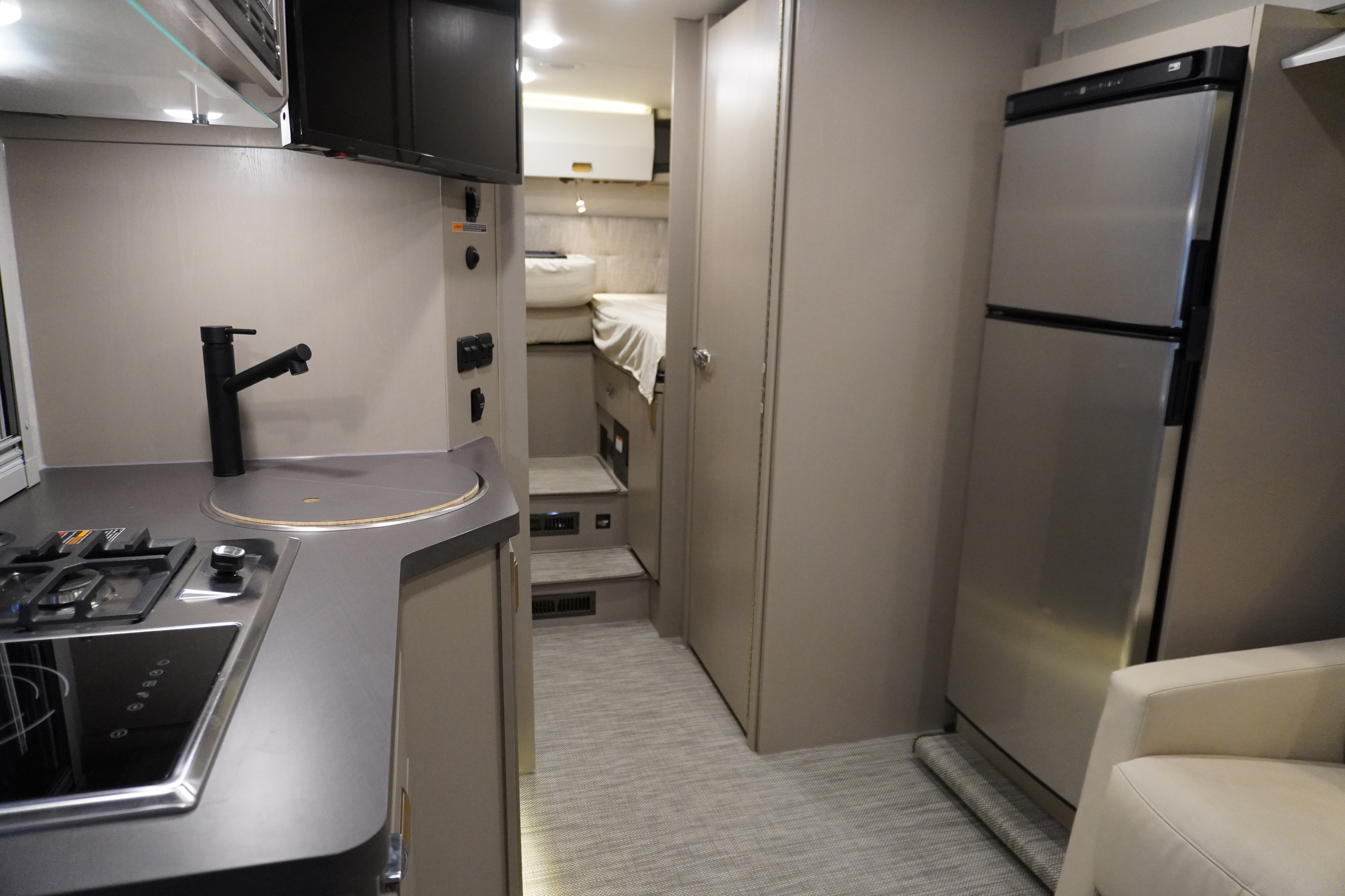 View 24R/24R/2026 image-25