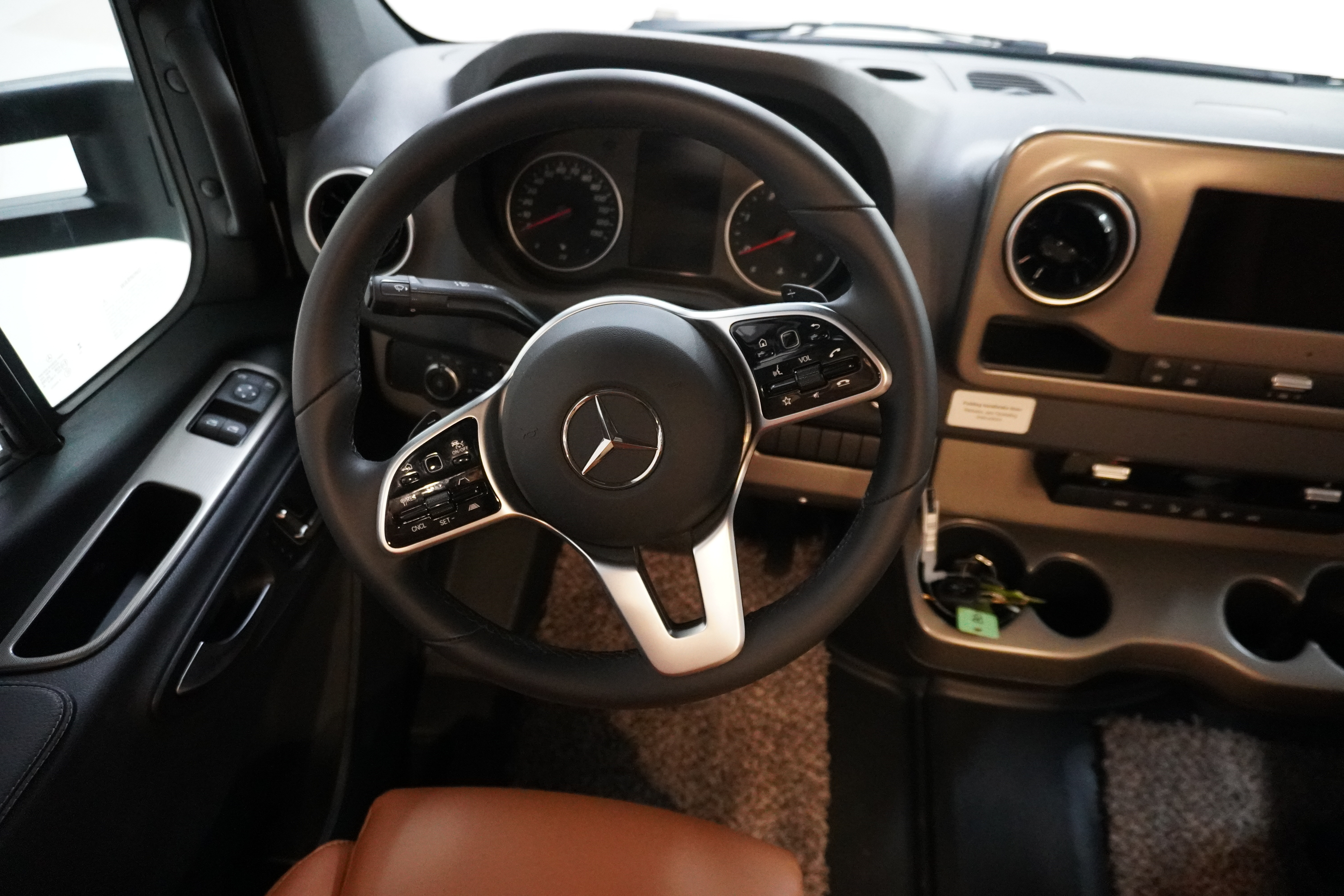 2025 View 24T/24T/2025 image-10