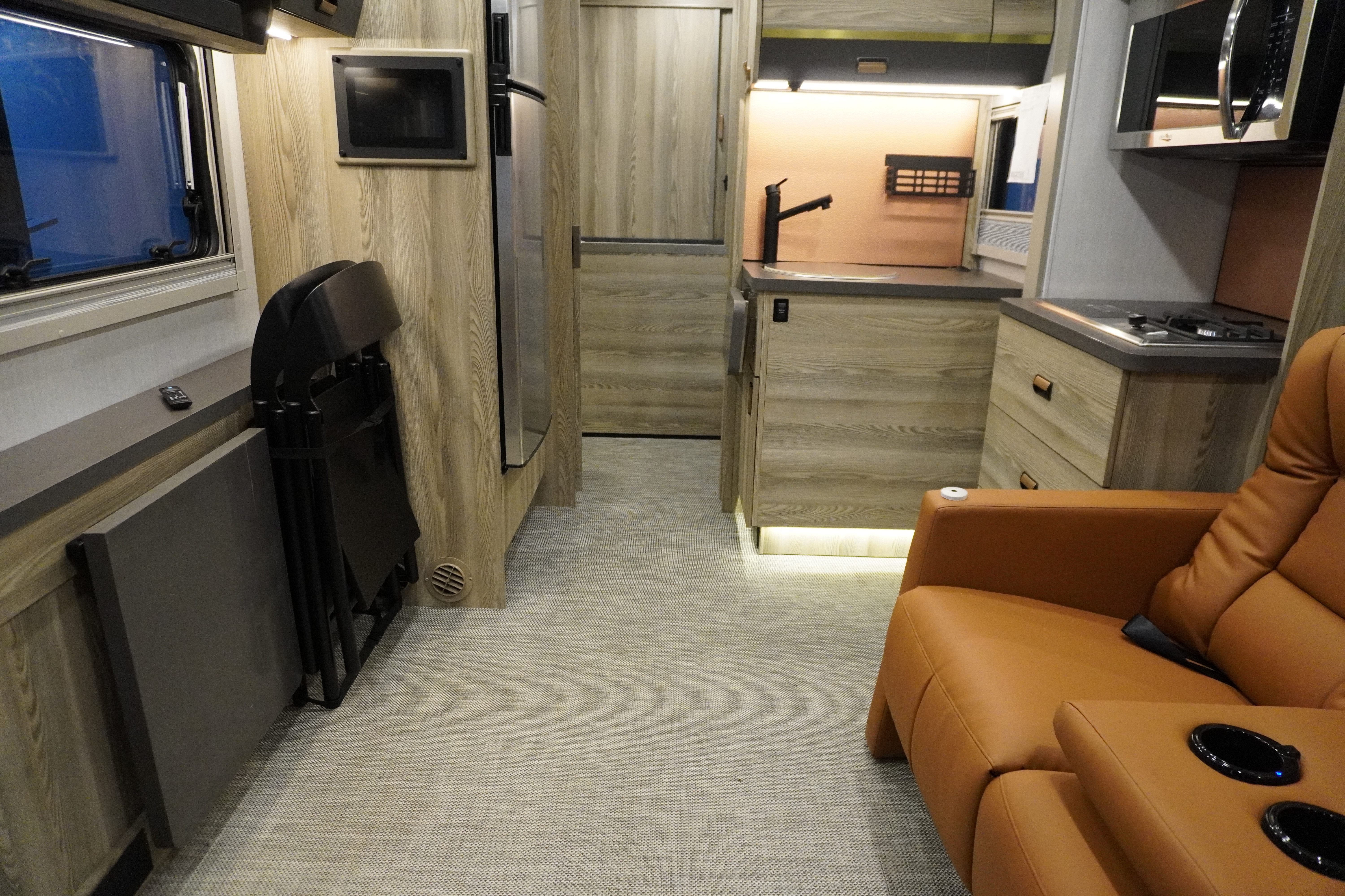 2025 View 24T/24T/2025 image-21