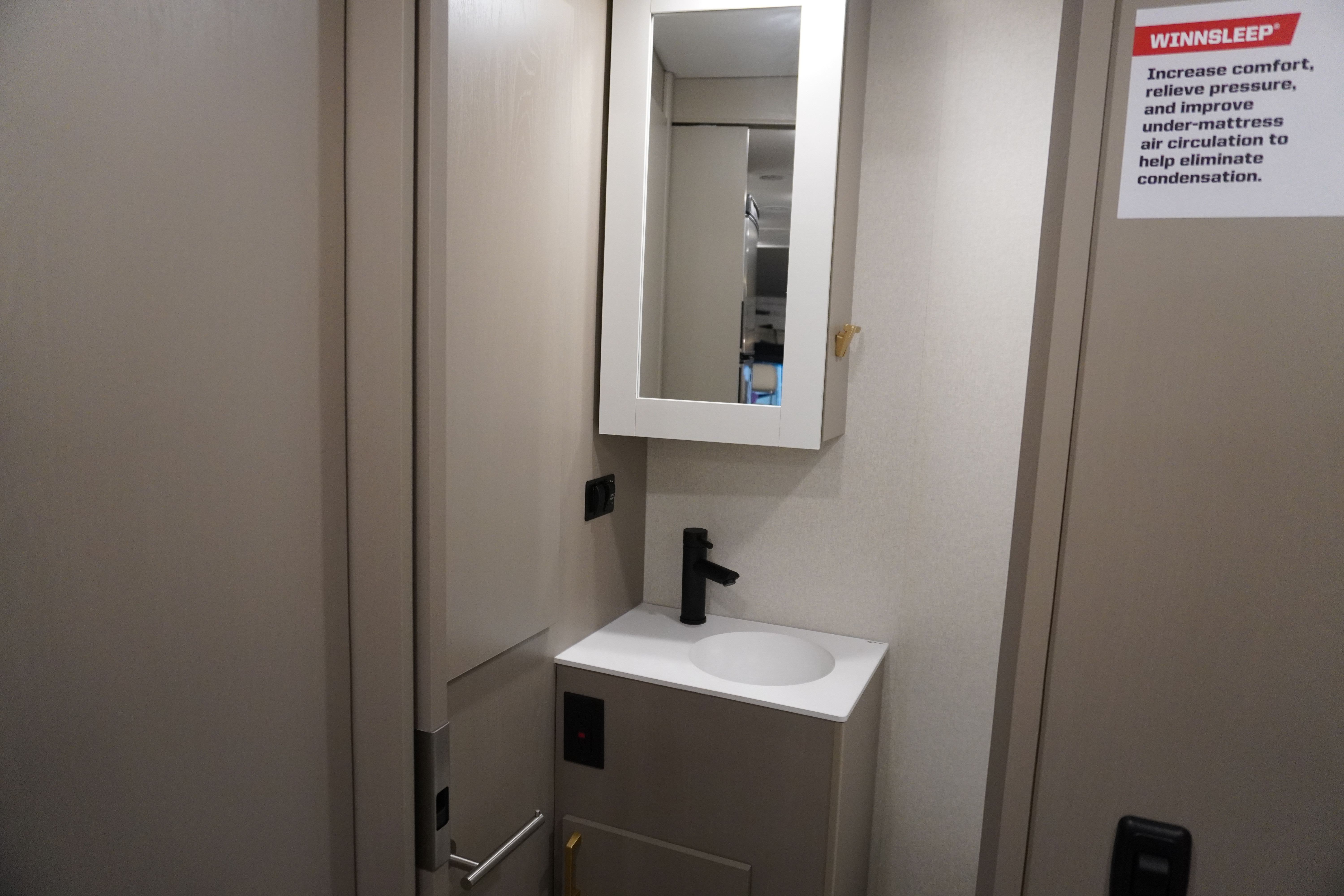 View/24D/2026 image-17