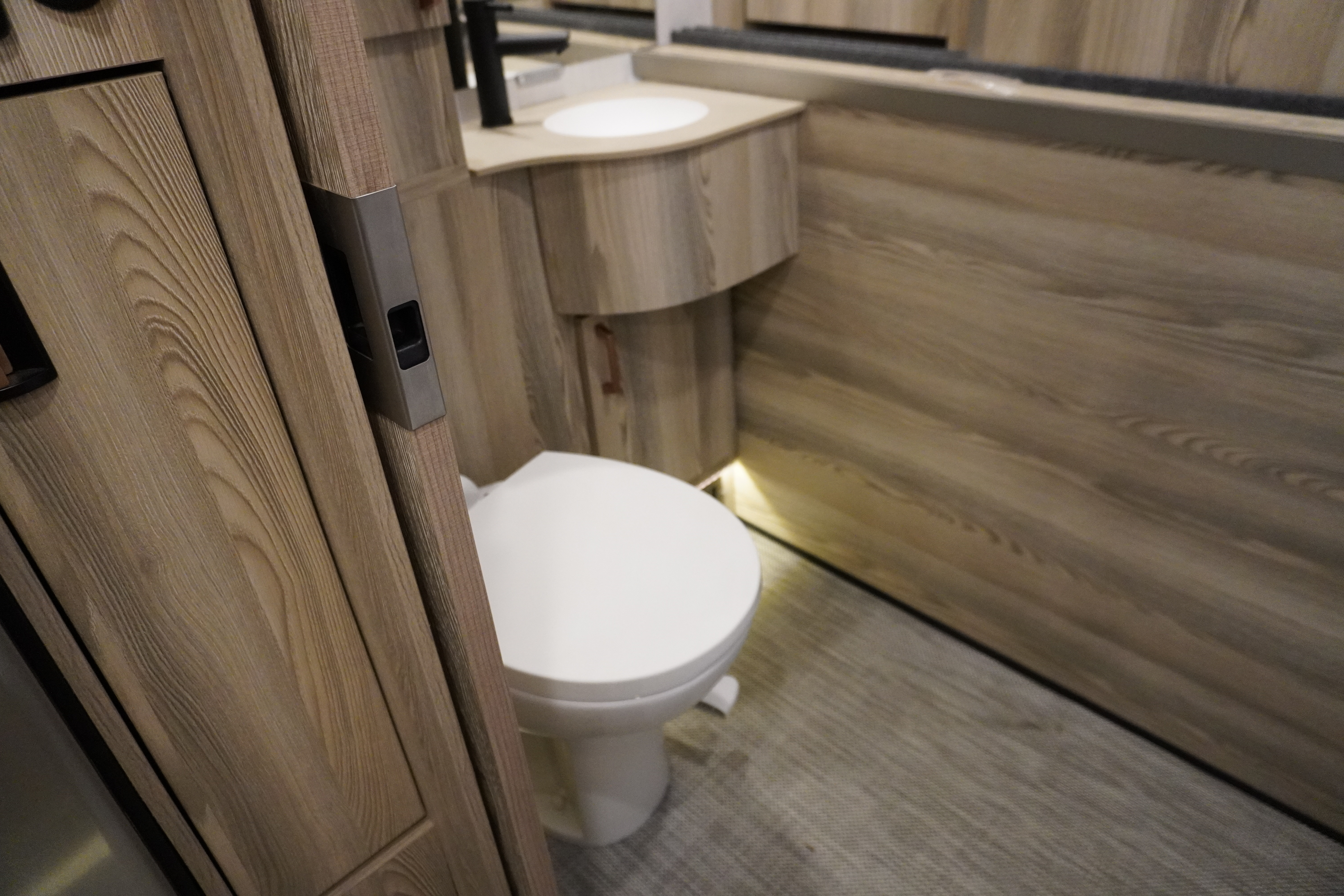 2025 View 24T/24T/2025 image-18