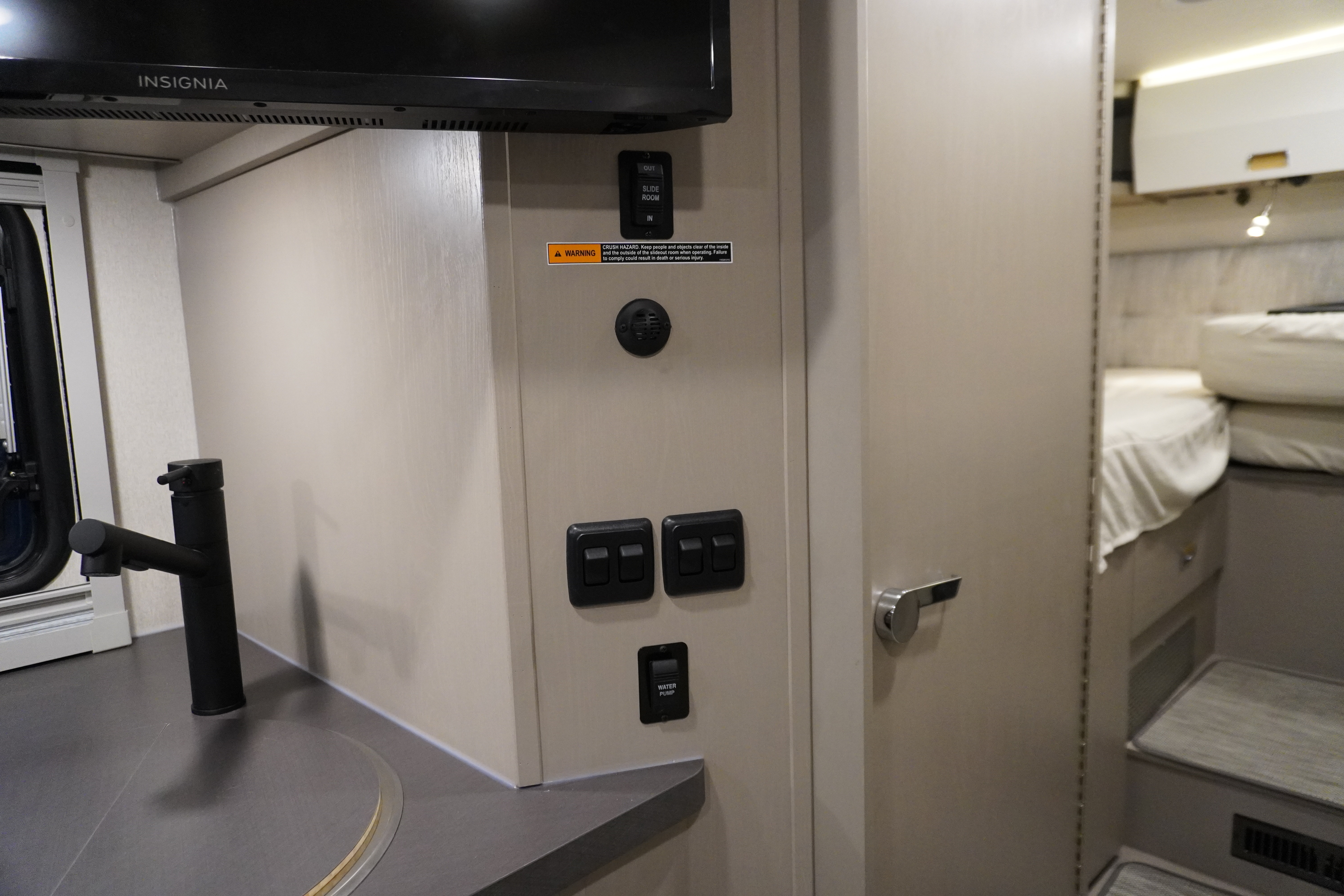 View 24R/24R/2026 image-21