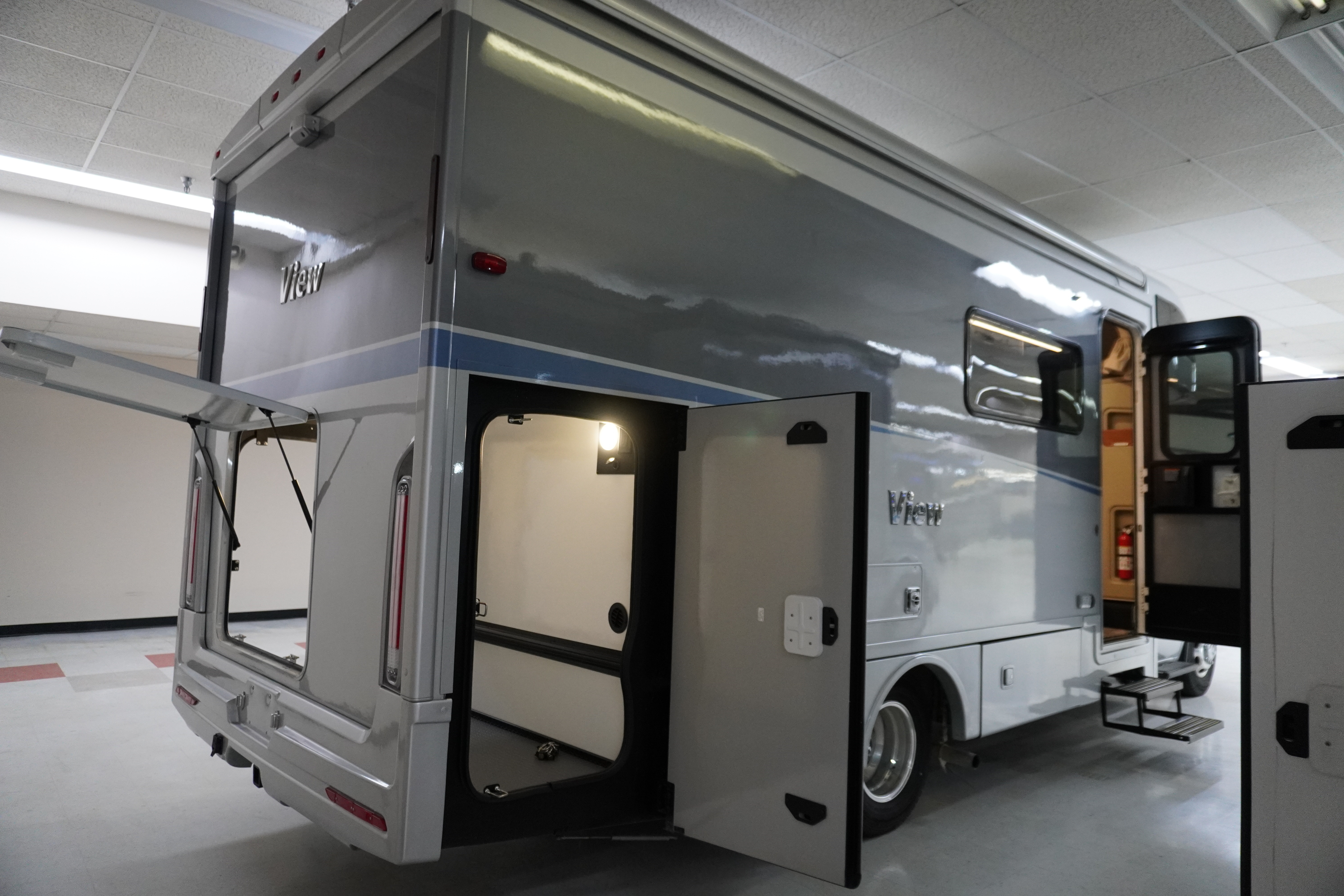 2025 View 24T/24T/2025 image-4