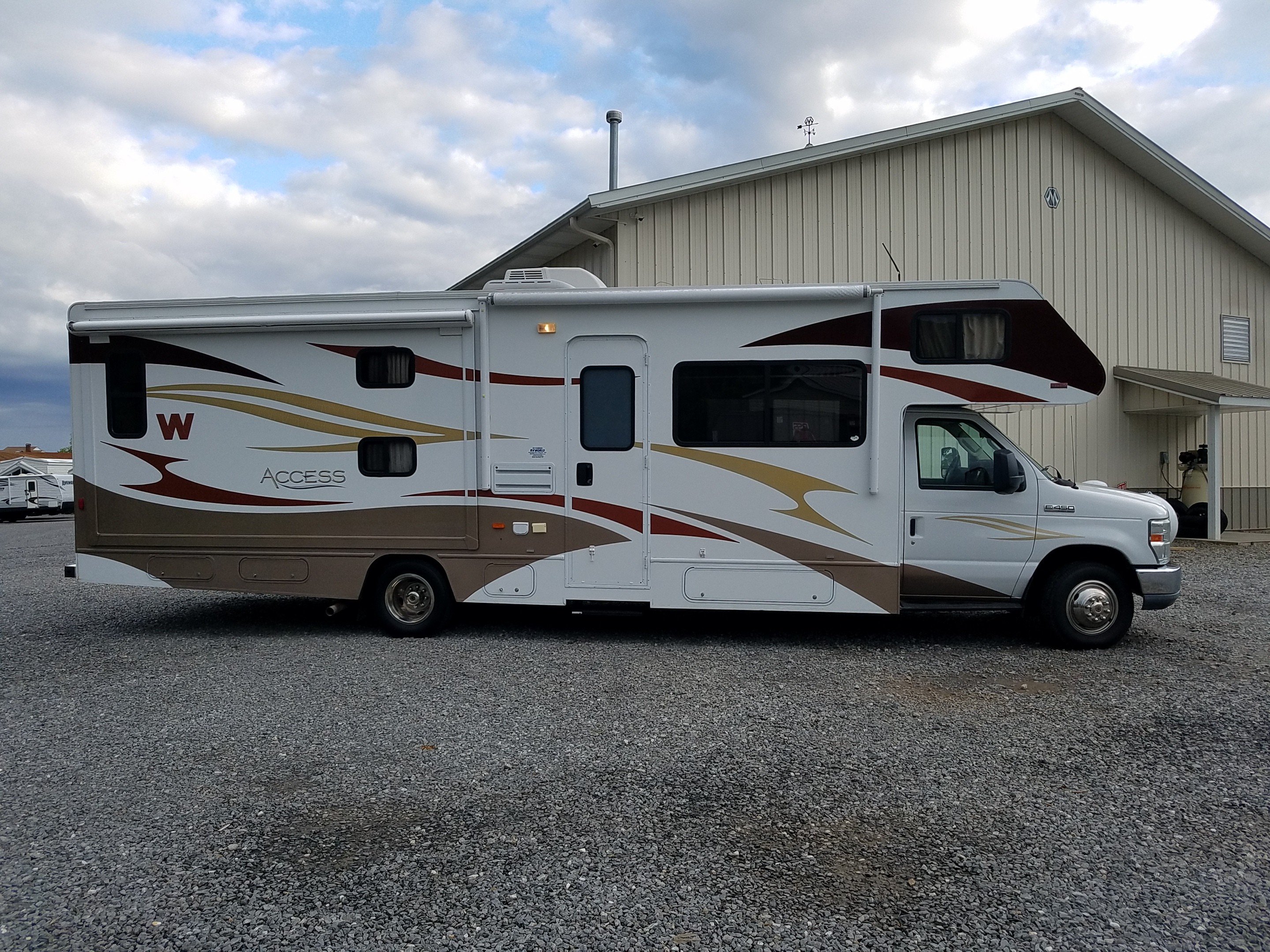 Used, 2010, Winnebago, Access 31J, RV Class C