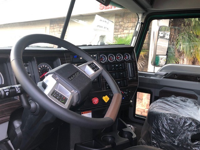MackPinnacle 70