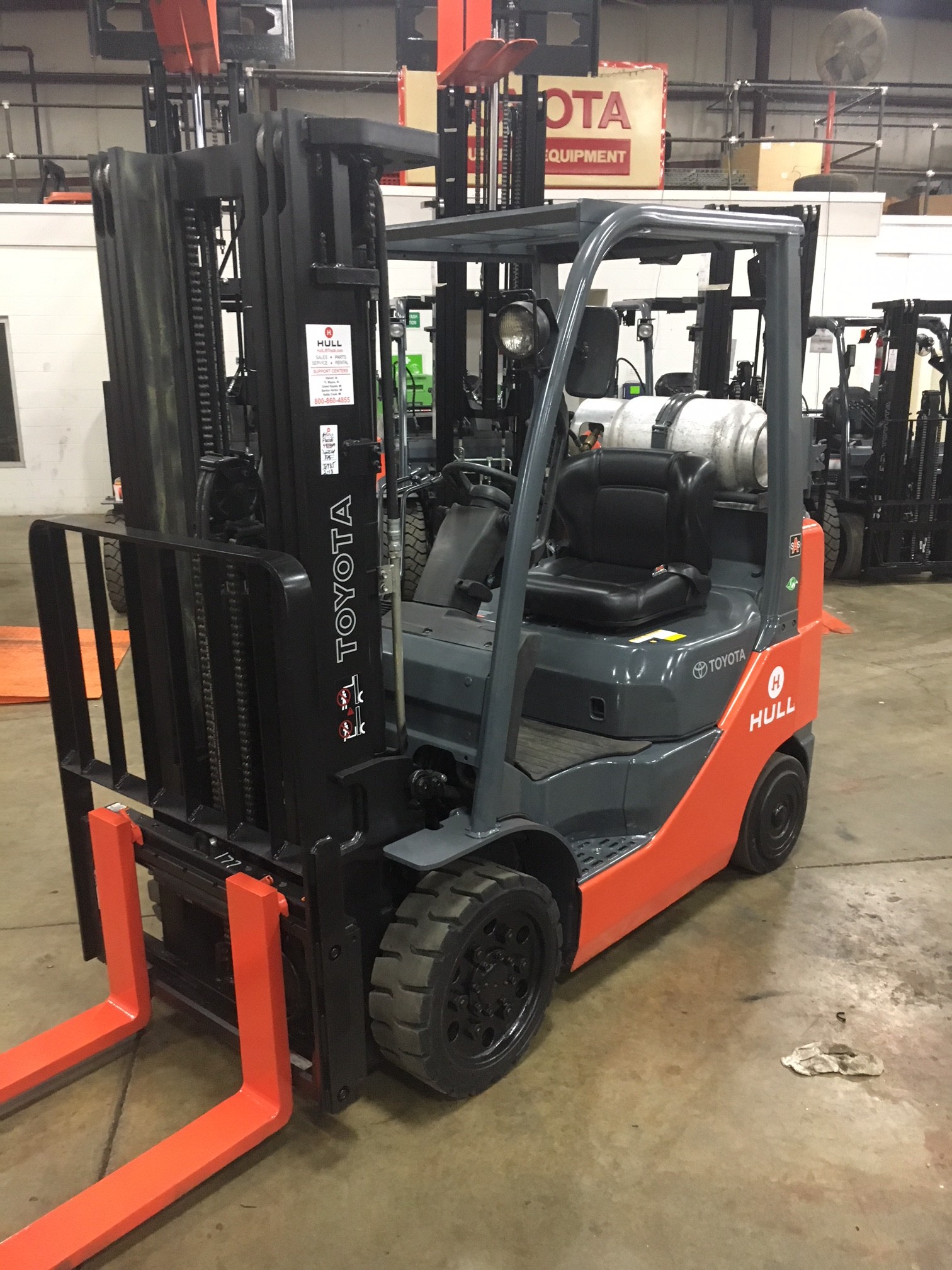 Used 2010 Toyota Industrial Equipment 307FBCU25 in Elkhart, IN