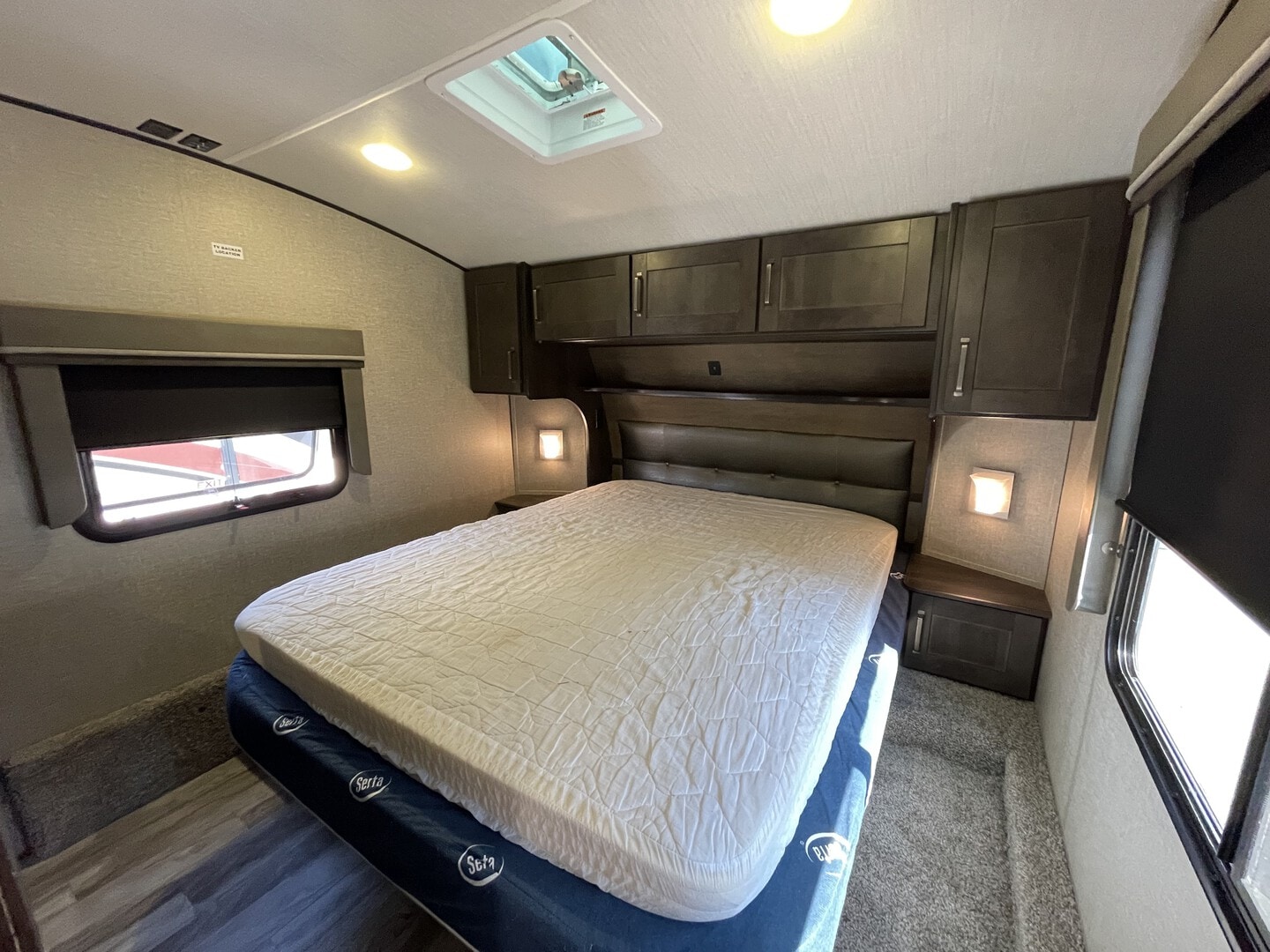 Used 2021 Grand Design Reflection 150 Series 240RL in Rochester, WA