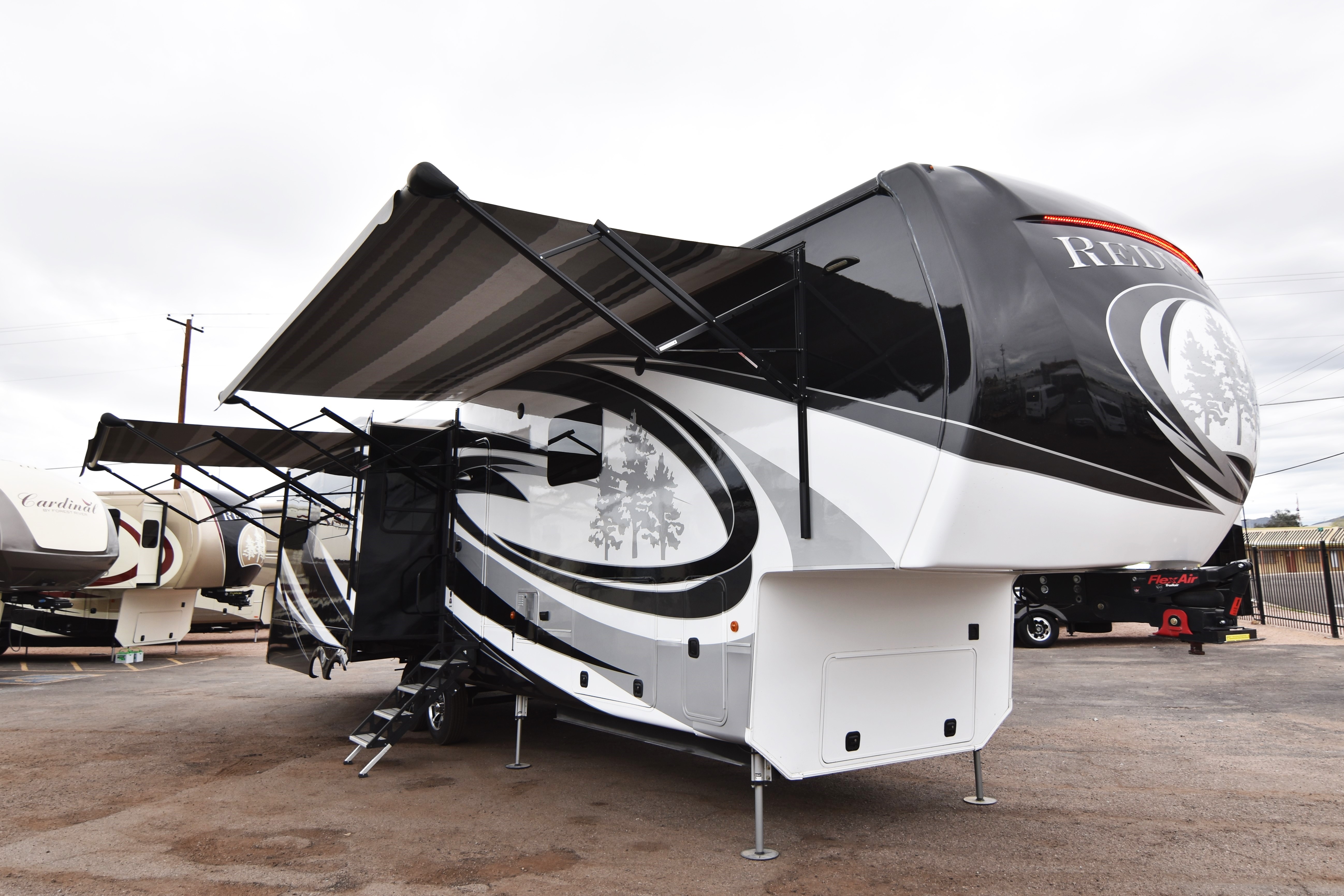 Landon's RV RV sales in Mesa, AZ