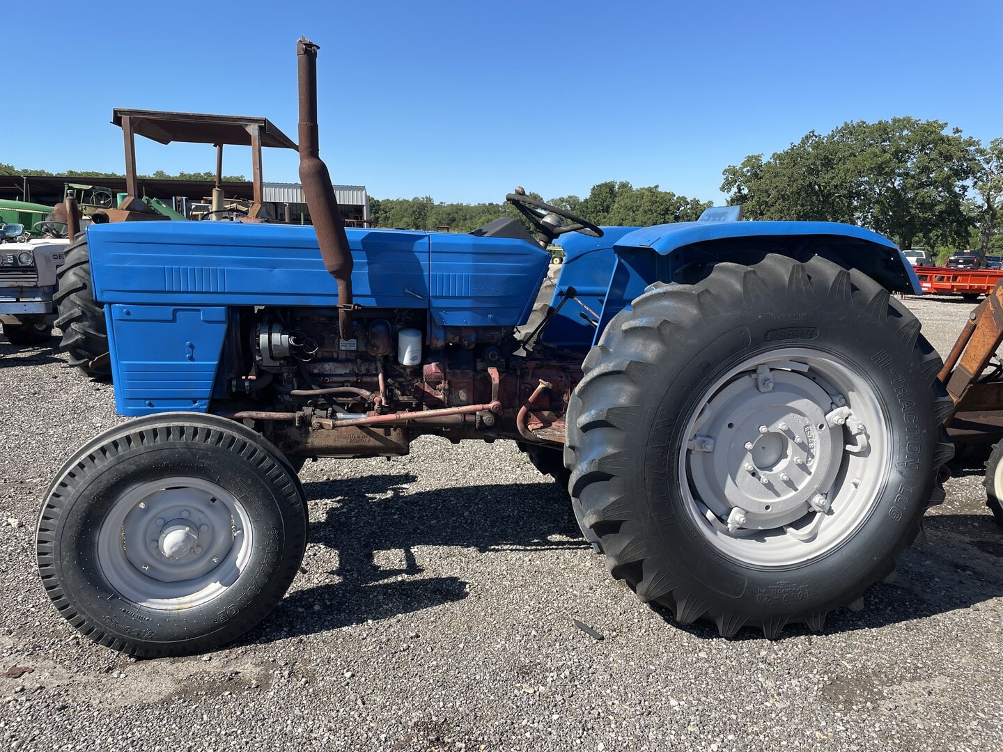 Used Long 460 in Paige, TX