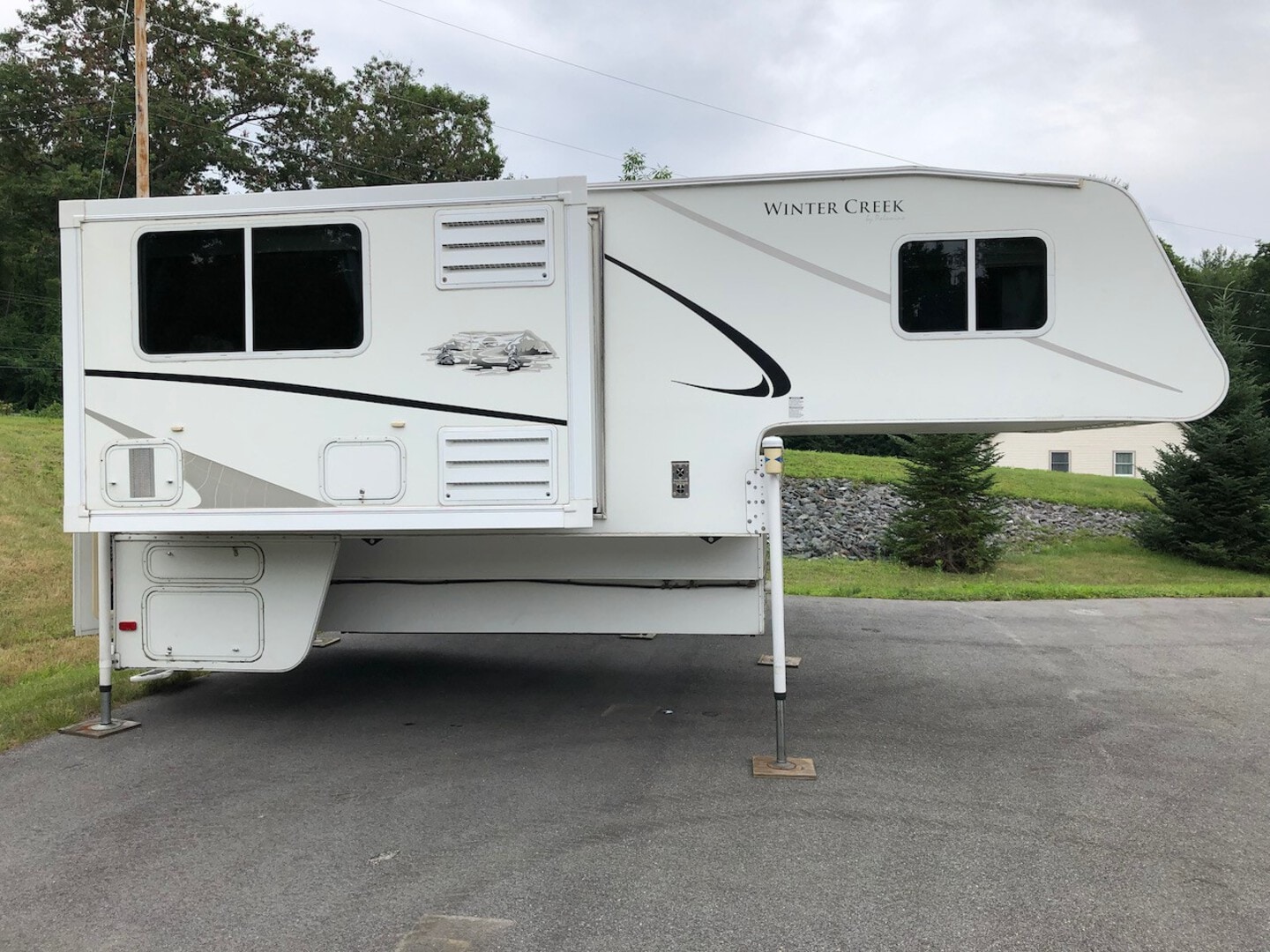 Lance Truck Campers New Hampshire Lance Truck Campers for Sale